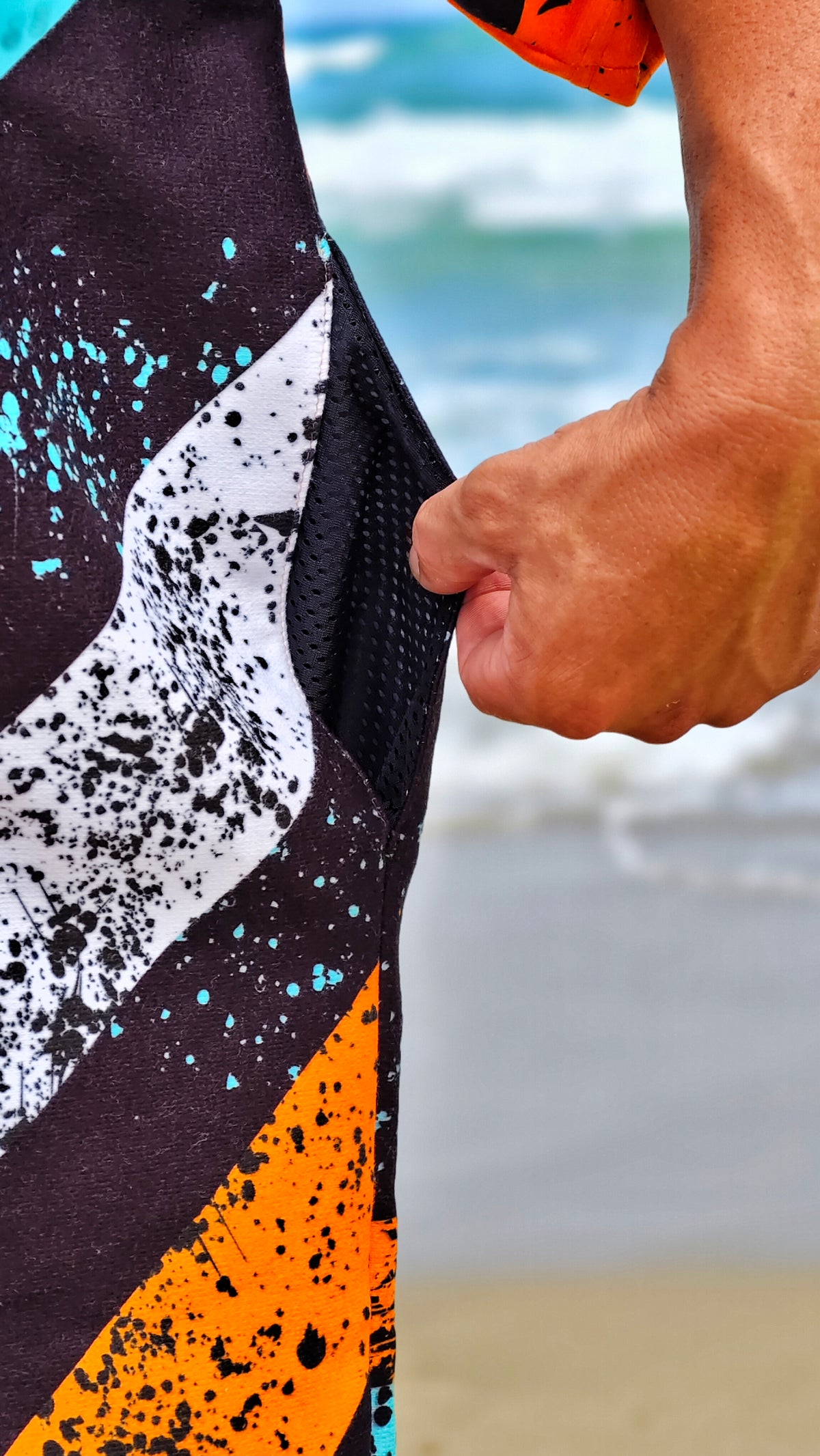 Blue Spirit Herren-Strandponcho-Handtuch mit Kapuze, Reißverschluss und Taschen – CACAO Beachwear™
