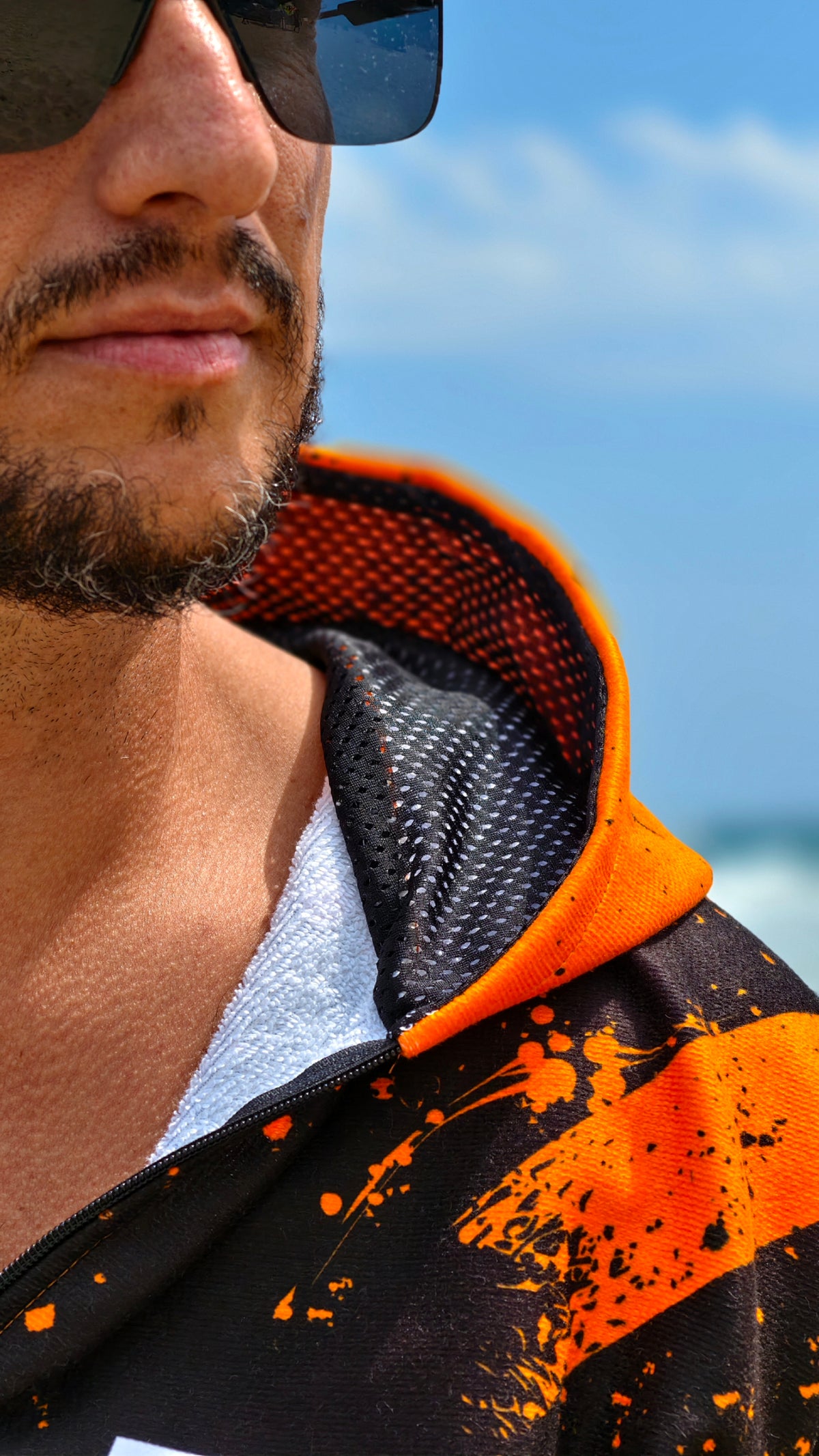 Blue Spirit Herren-Strandponcho-Handtuch mit Kapuze, Reißverschluss und Taschen – CACAO Beachwear™
