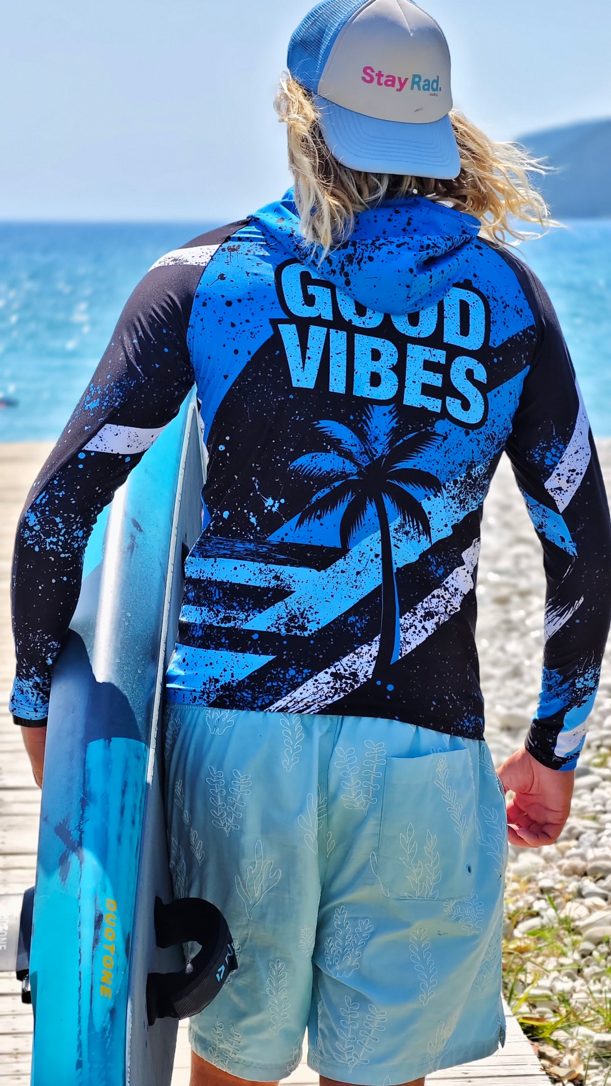 Blue Spirit Sky Herren-Rashguard CACAO Beachwear™️ mit UV-Schutz
