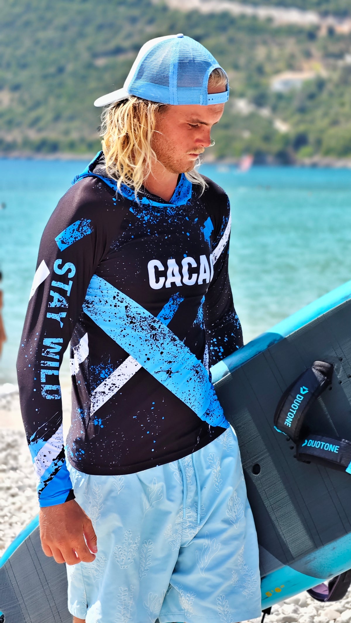 Blue Spirit Sky Herren-Rashguard CACAO Beachwear™️ mit UV-Schutz
