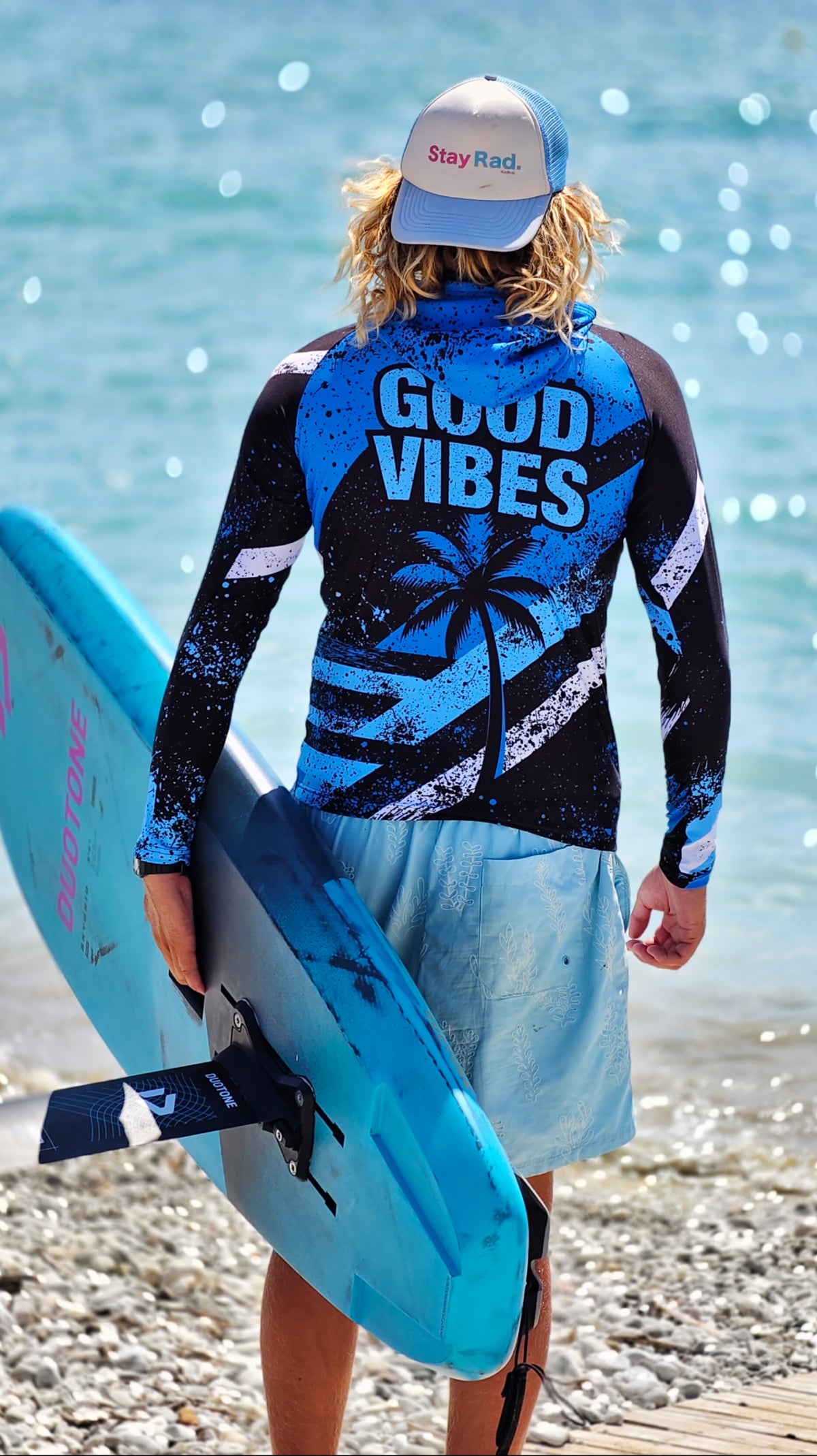 Blue Spirit Sky Herren-Rashguard CACAO Beachwear™️ mit UV-Schutz
