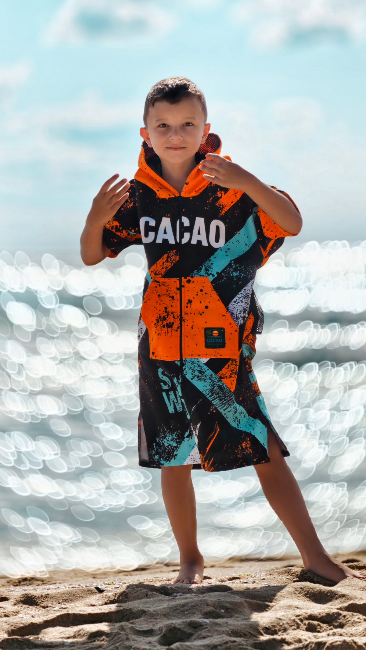 Blue Spirit Kinder-Strandponcho-Handtuch für Jungen mit Kapuze, Reißverschluss und Taschen – CACAO Beachwear™
