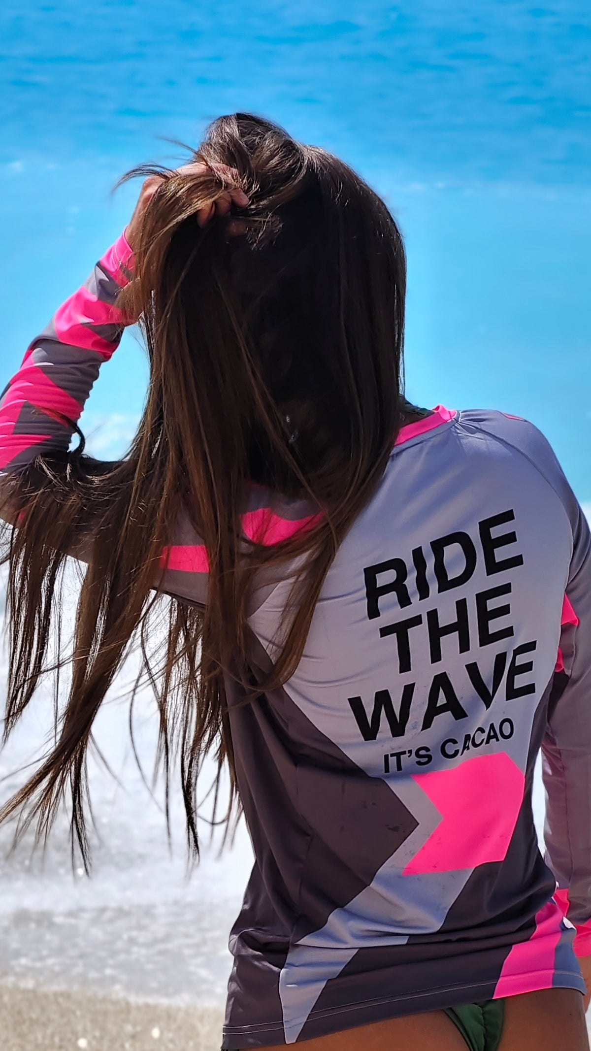 Solar Vibes Pink Damen-Rashguard CACAO Beachwear™️ mit UV-Schutz
