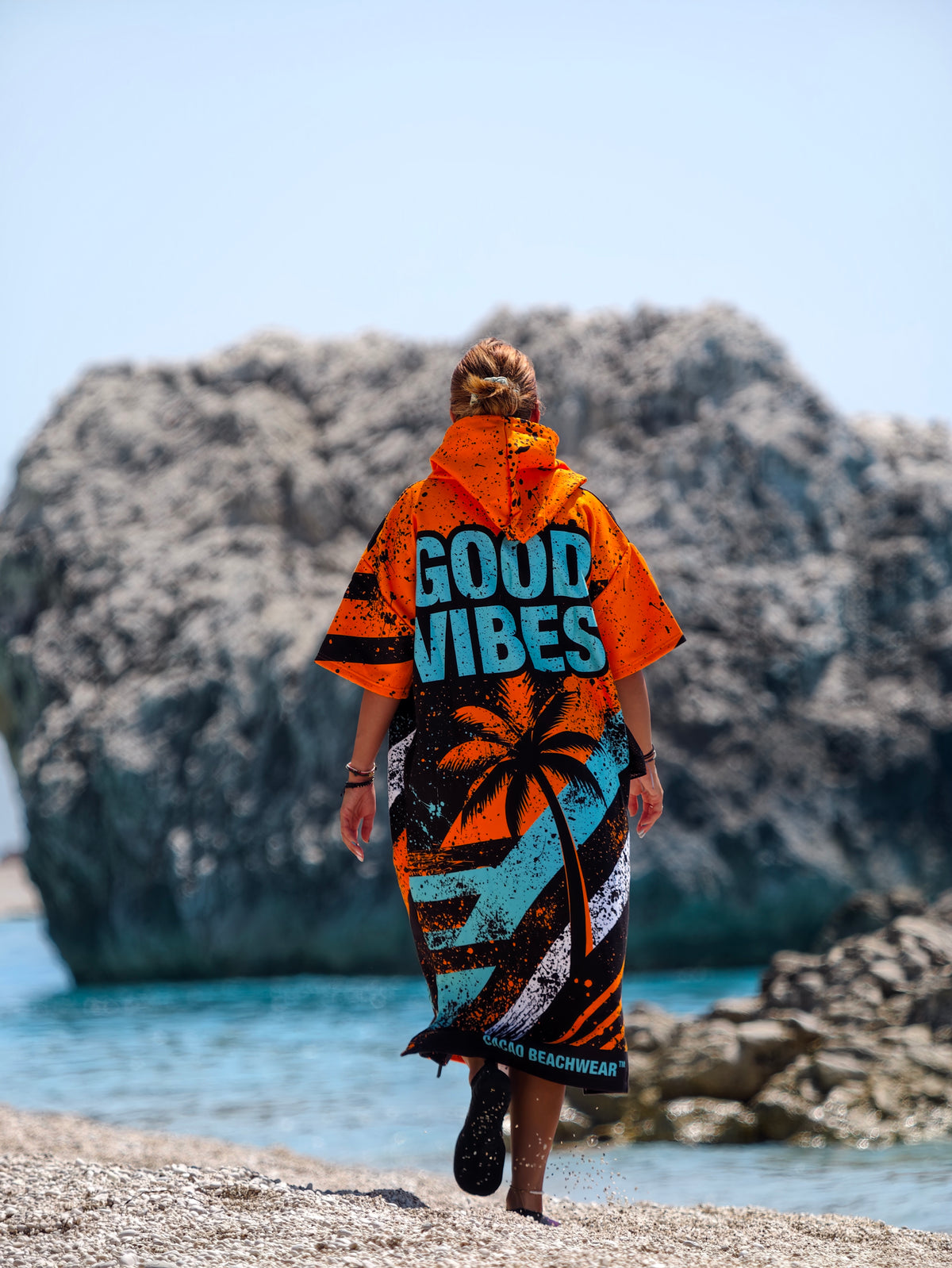 Blue Spirit Damen-Strandponcho-Handtuch mit Kapuze, Reißverschluss und Taschen – CACAO Beachwear™
